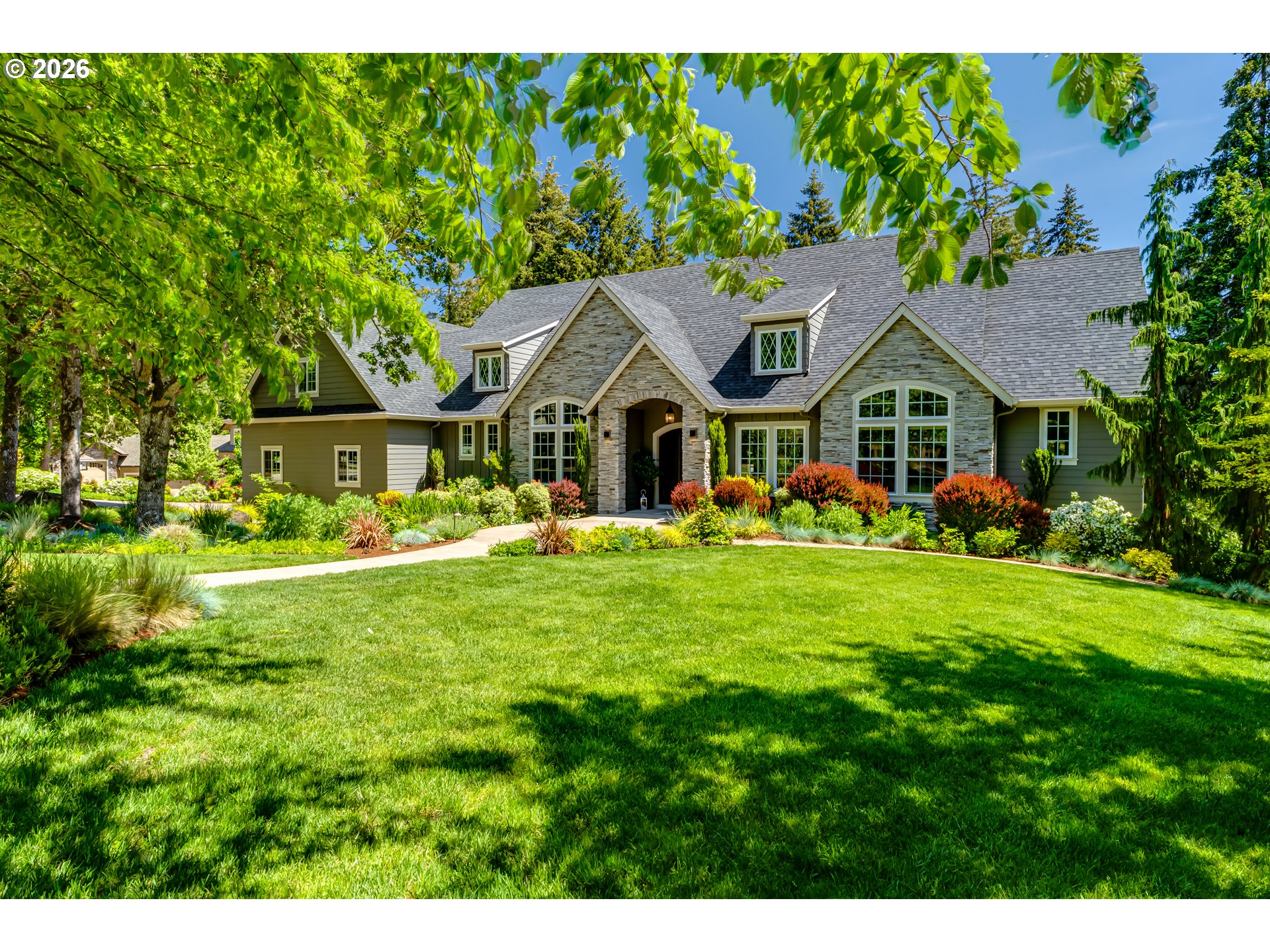 3944 Los Altos Ln Property Photo 2