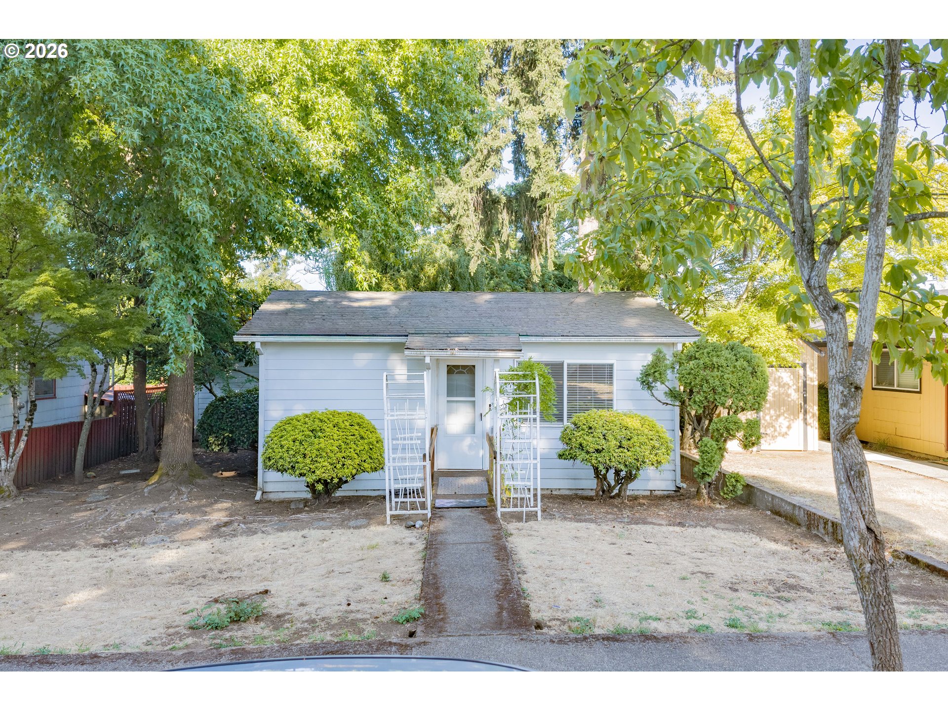 3105 Fairmount Ave Property Photo 1