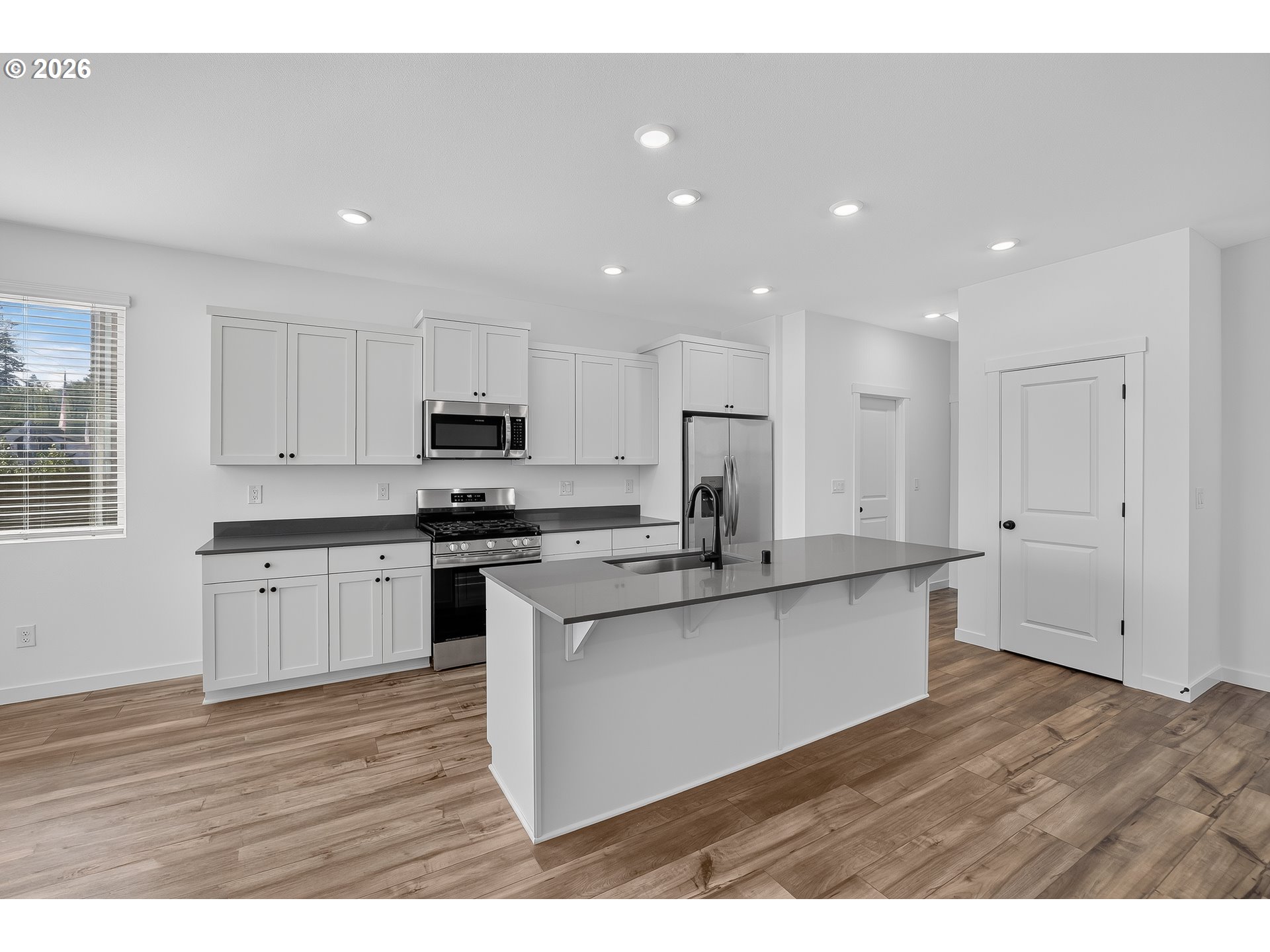 2321 Ash St Property Photo 15