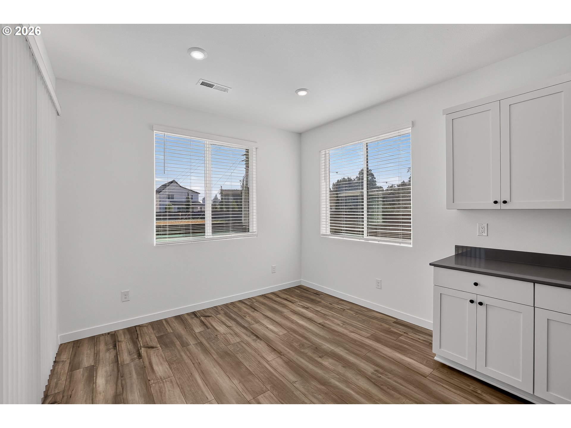 2321 Ash St Property Photo 17