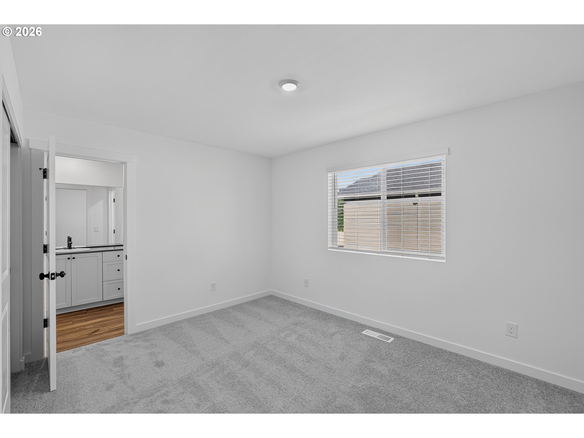 2321 Ash St Property Photo 21