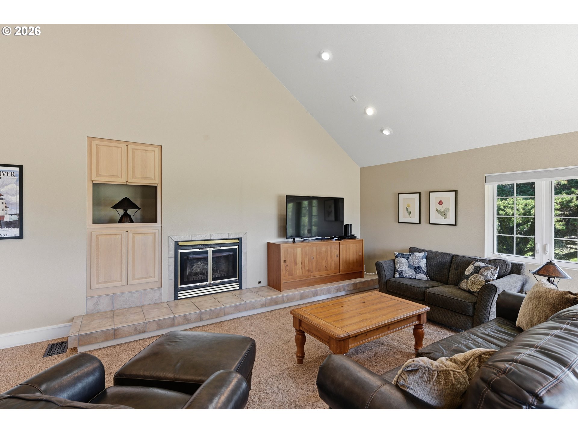 1337 Beach Loop Dr Property Photo 11
