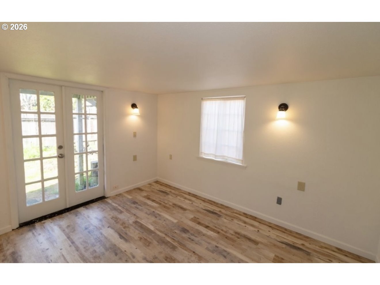 239 Maple St Property Photo 15