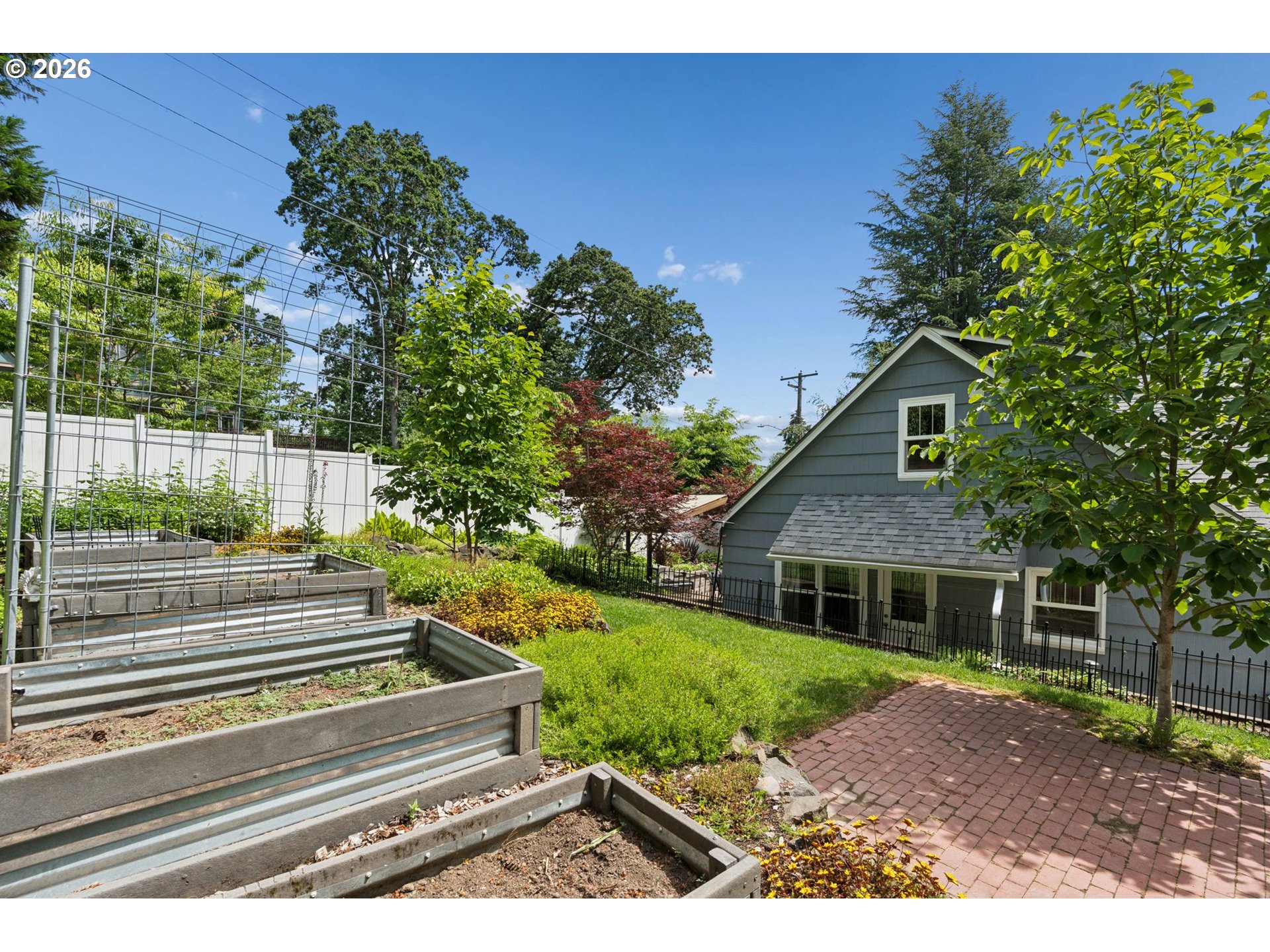 1605 Summer St Property Photo 36