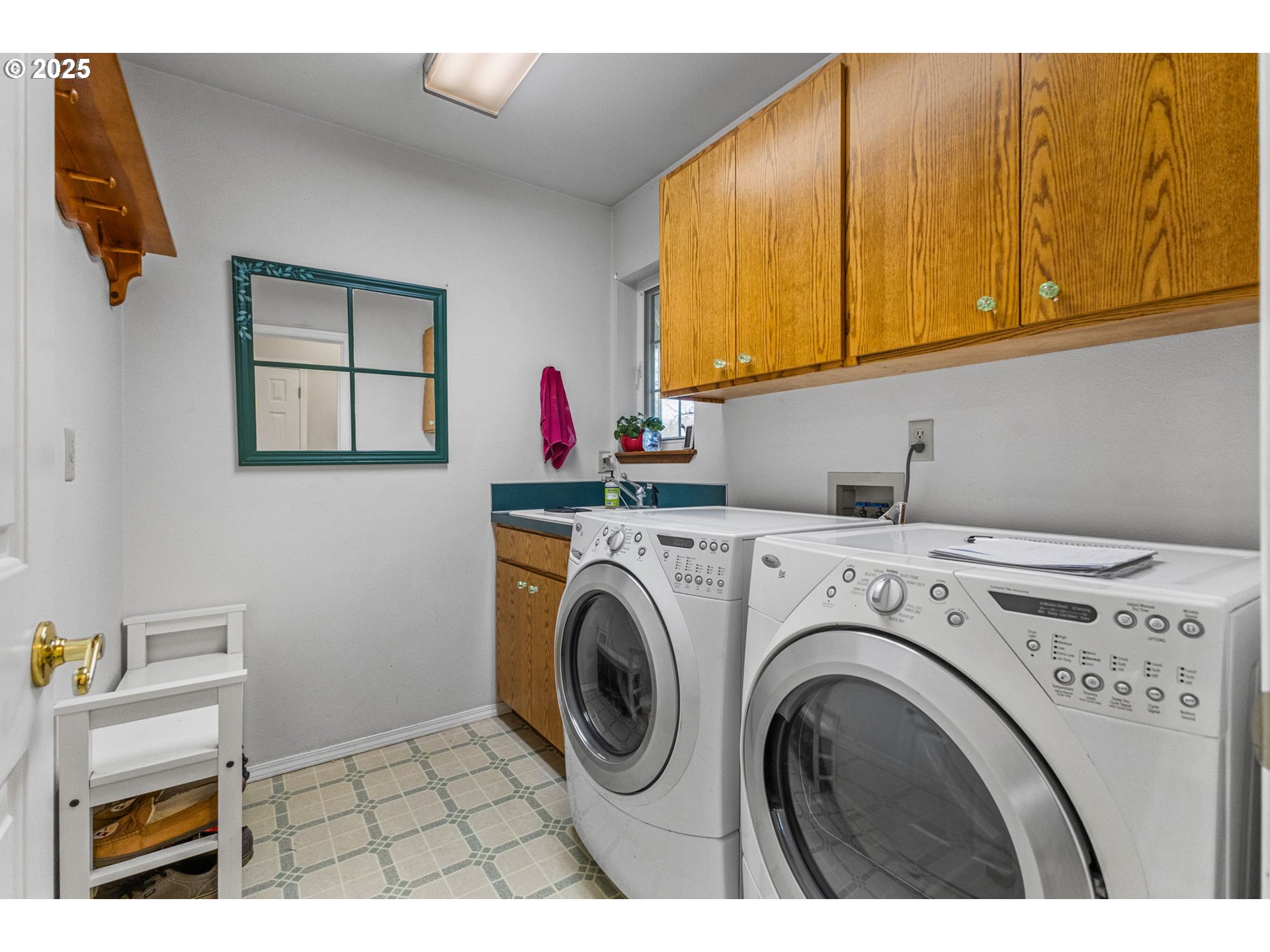 17576 Abiqua Rd Property Photo 16
