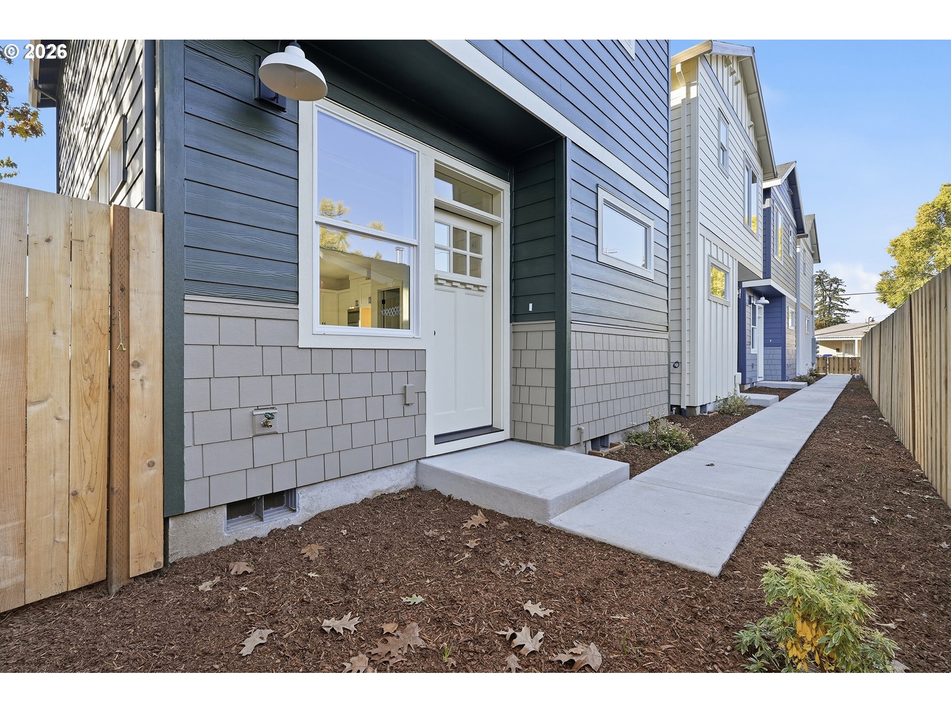 8722 Se Bybee Blvd Property Photo 3