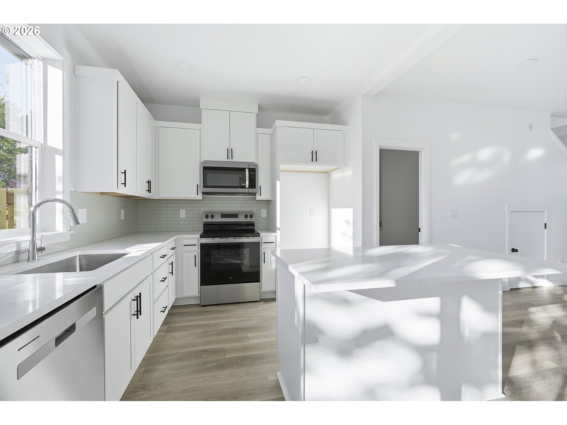 8722 Se Bybee Blvd Property Photo 10