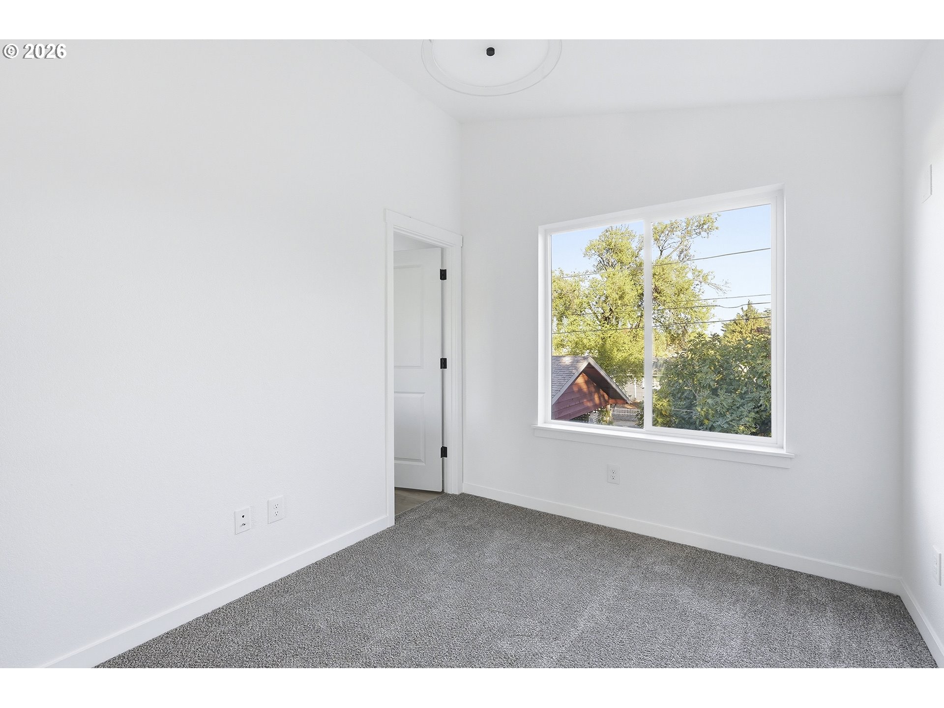 8722 Se Bybee Blvd Property Photo 19