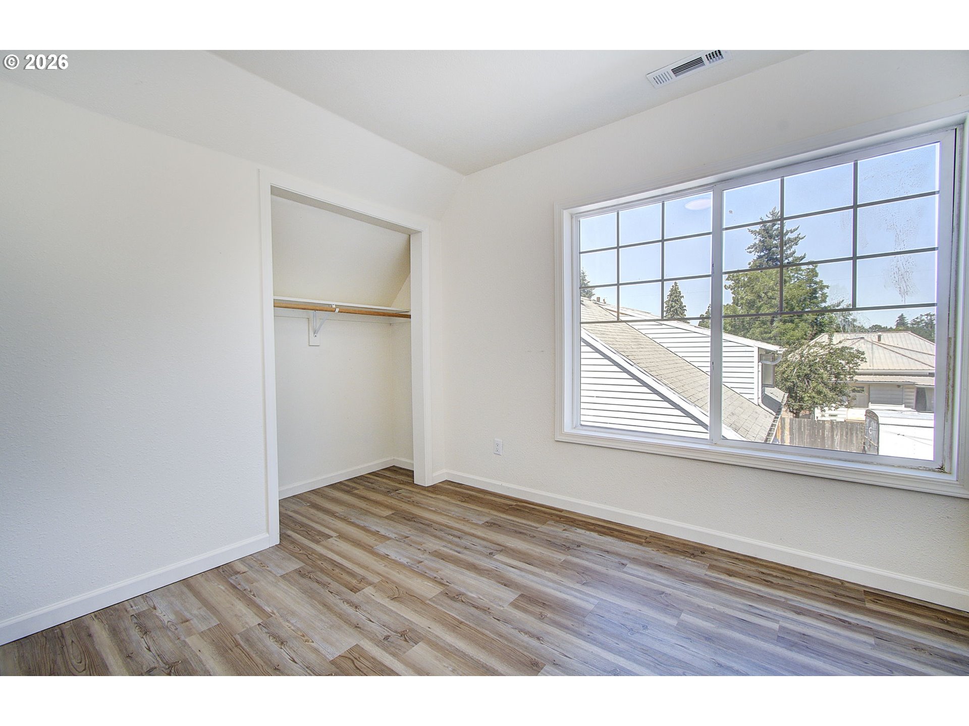 3209 Bridge St Property Photo 28