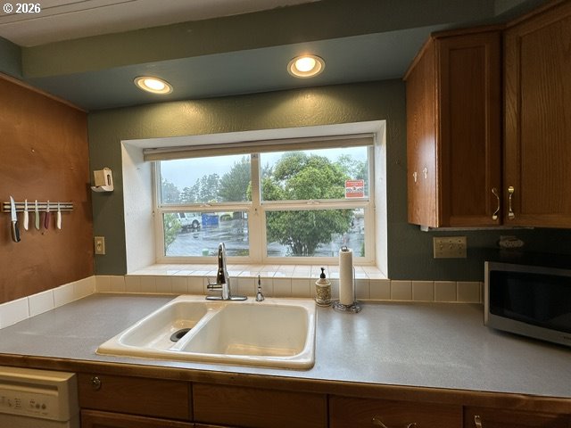 3760 Highway 101 18 Property Photo 6