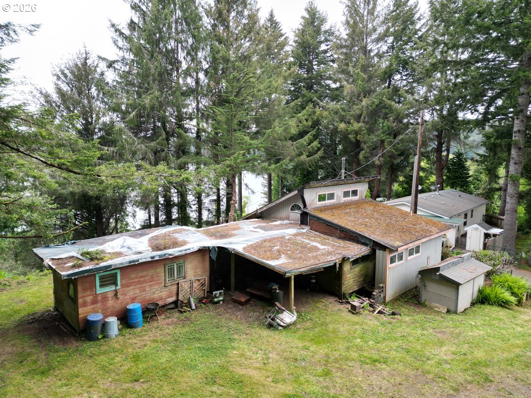 83027 Siltcoos Station Rd Property Photo 1