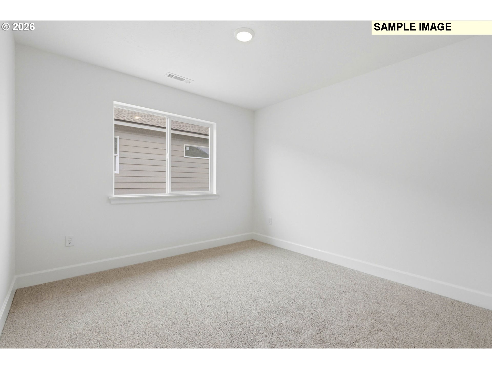 577 Taft St Property Photo 27