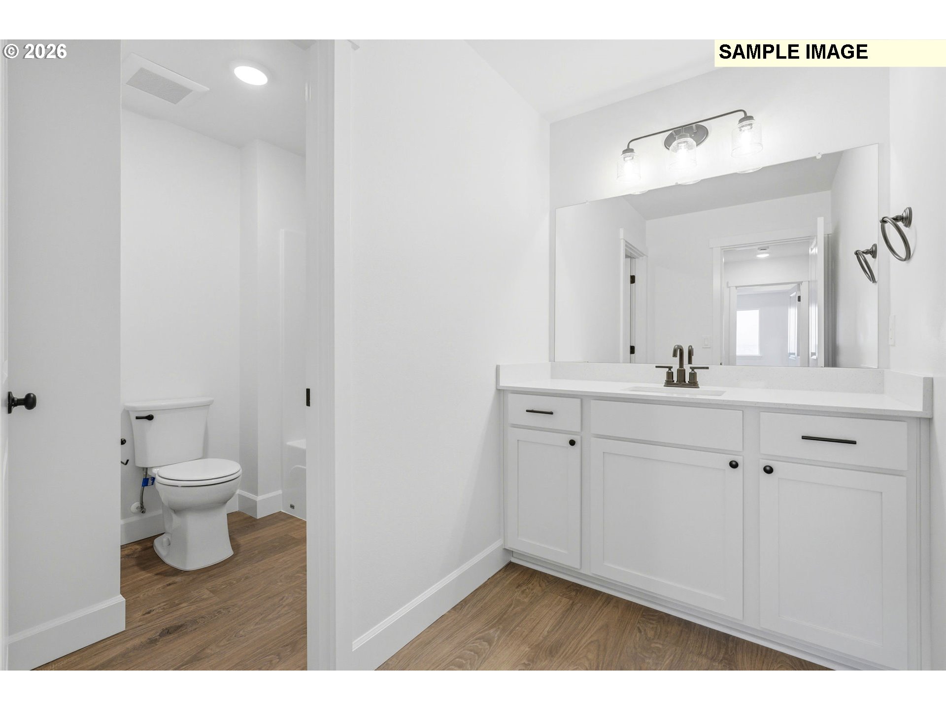577 Taft St Property Photo 28