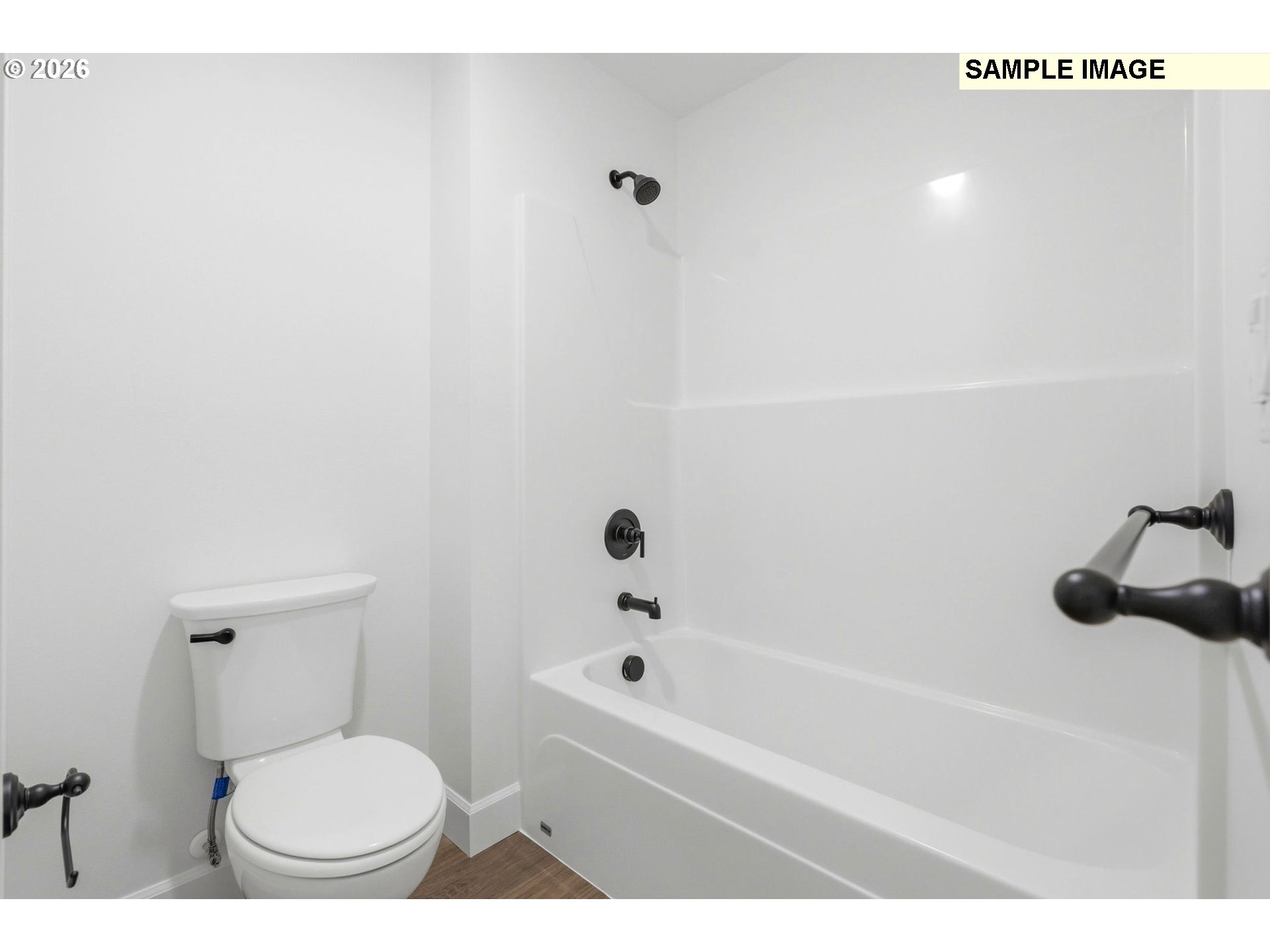 577 Taft St Property Photo 29