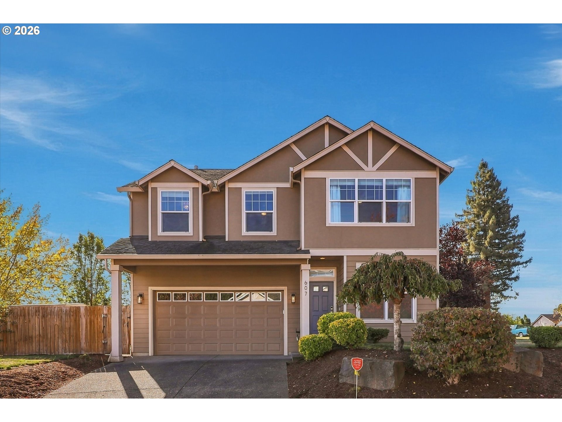 607 10th Ct Property Photo 1