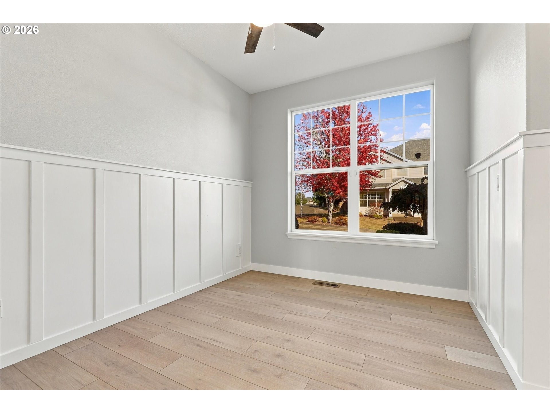 607 10th Ct Property Photo 17