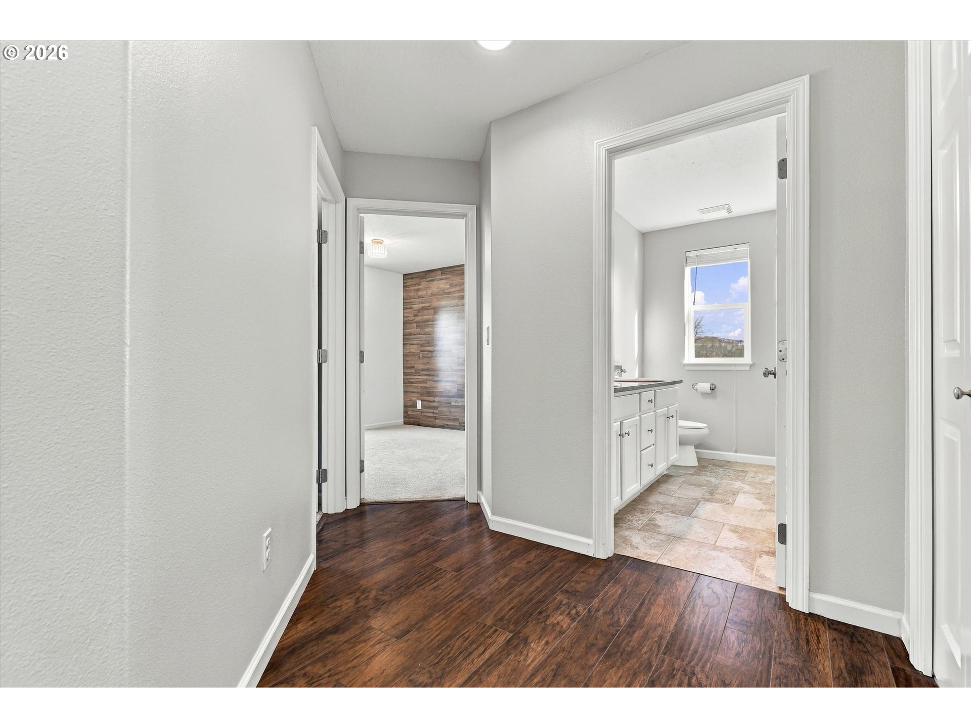607 10th Ct Property Photo 28