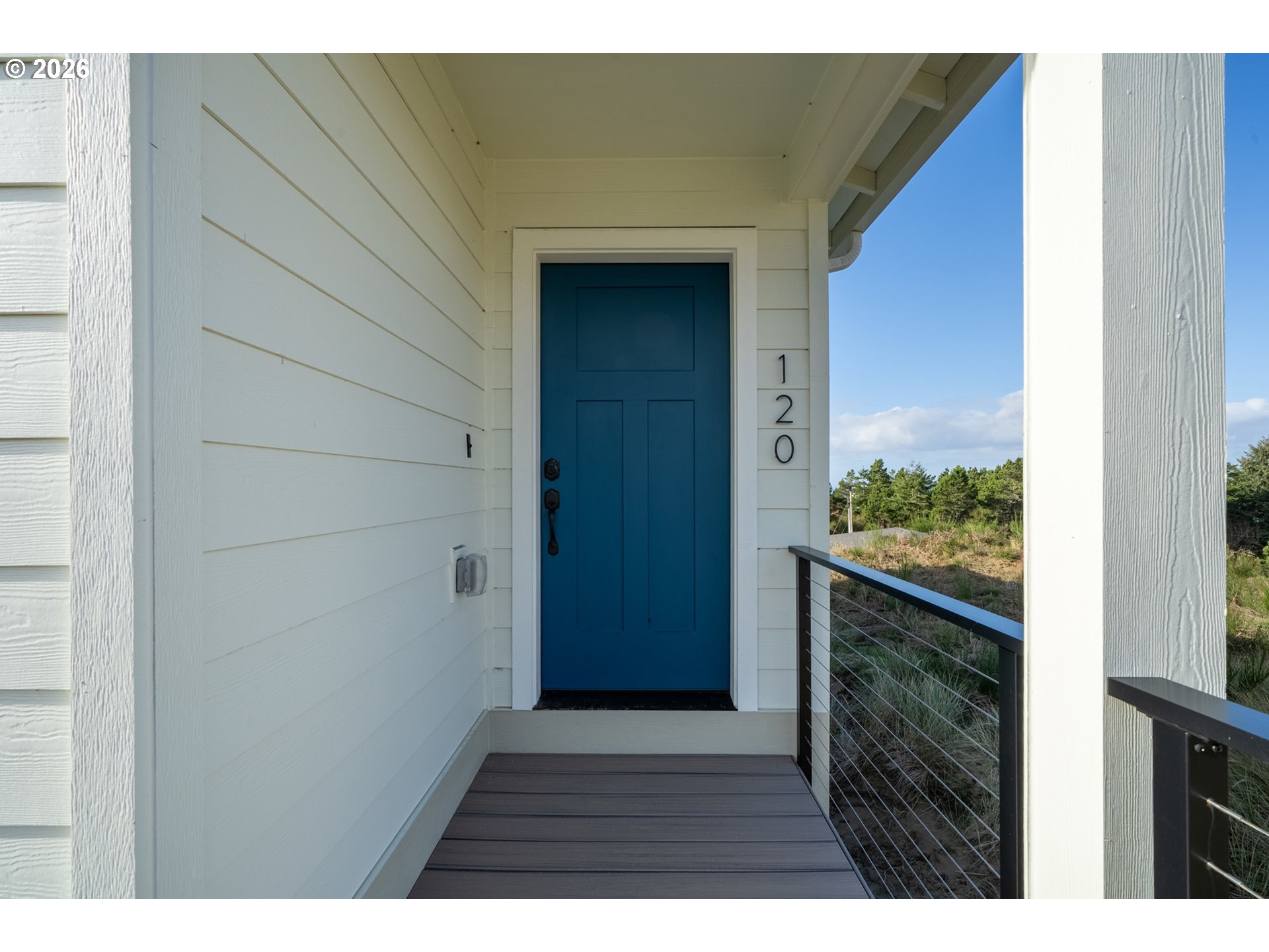 120 Crescent St Property Photo 6