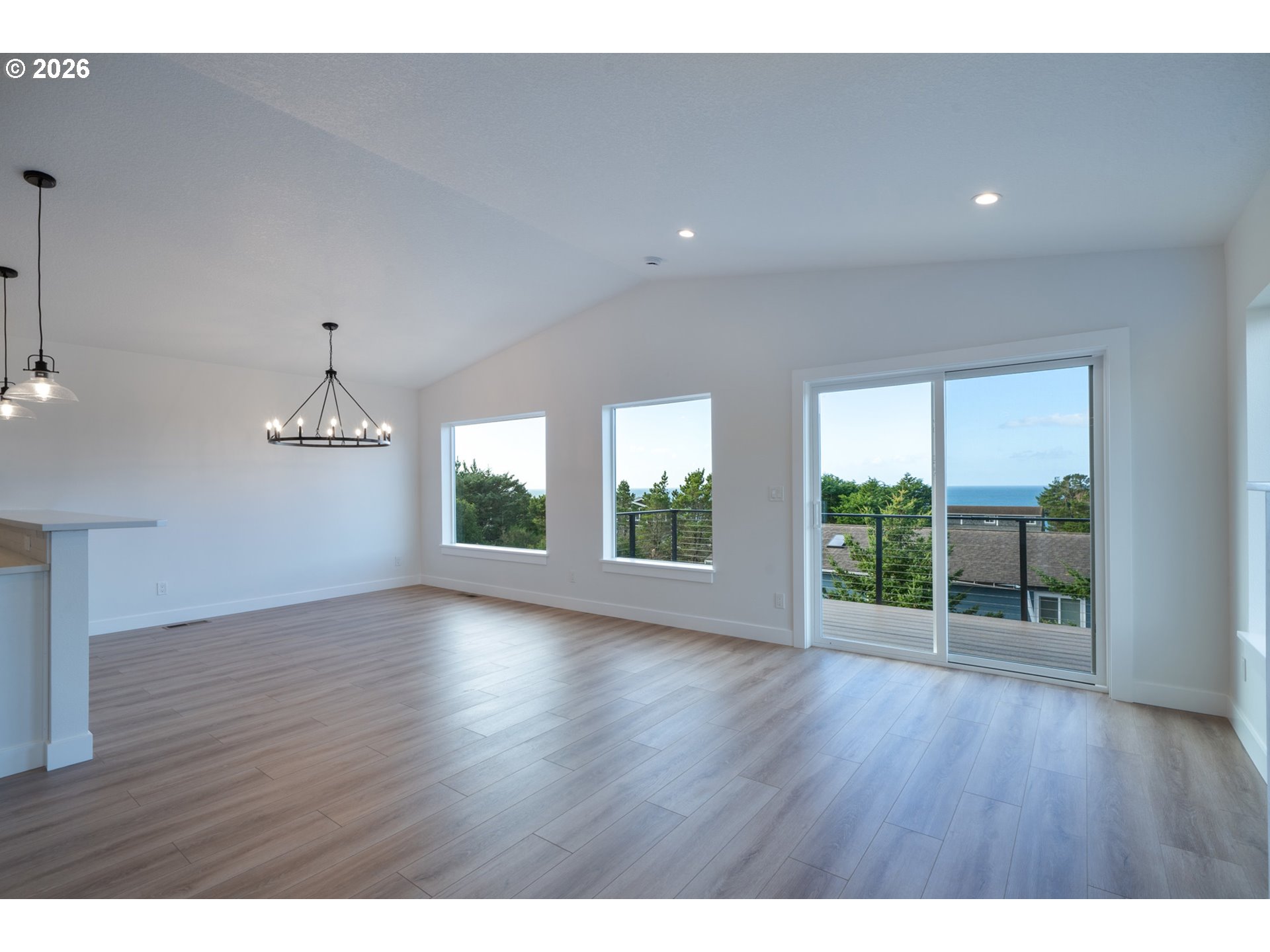 120 Crescent St Property Photo 10