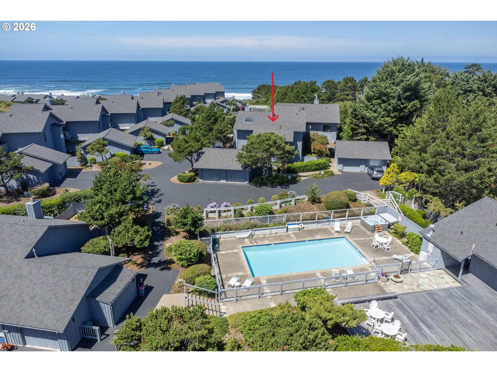 4175 N Highway 101 A-2 Property Photo 1