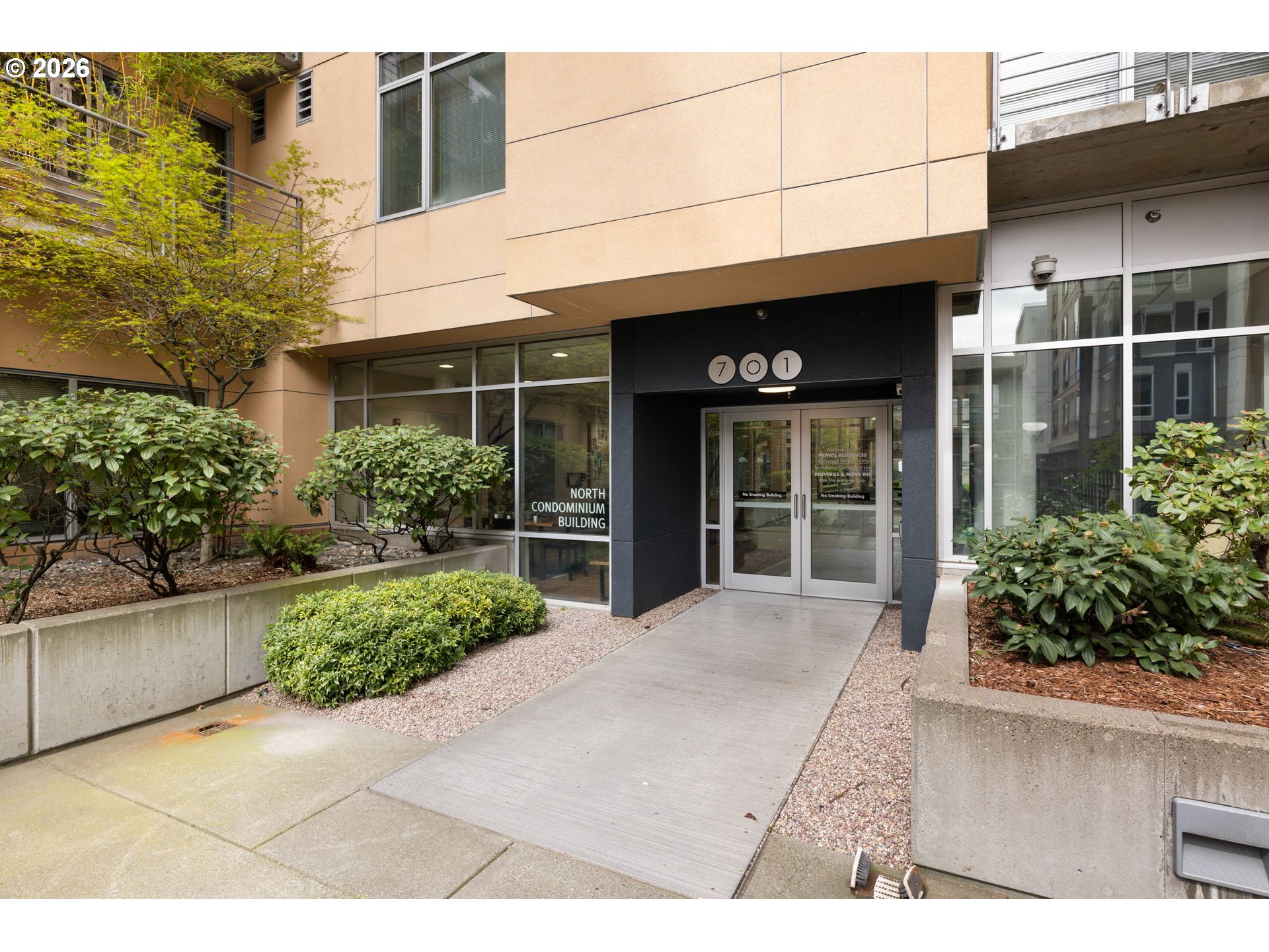 701 COLUMBIA ST 105