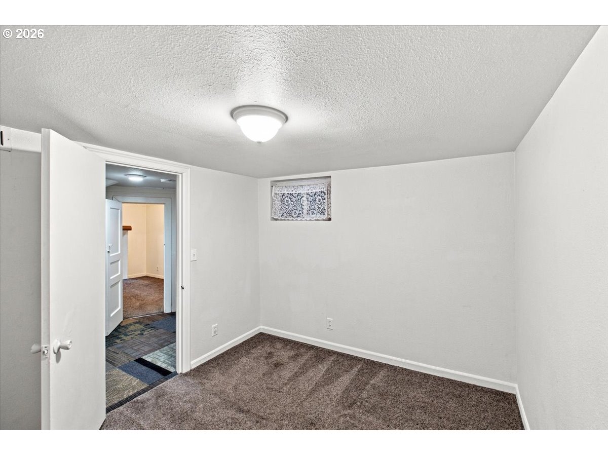 515 Fulvue Dr Property Photo 28