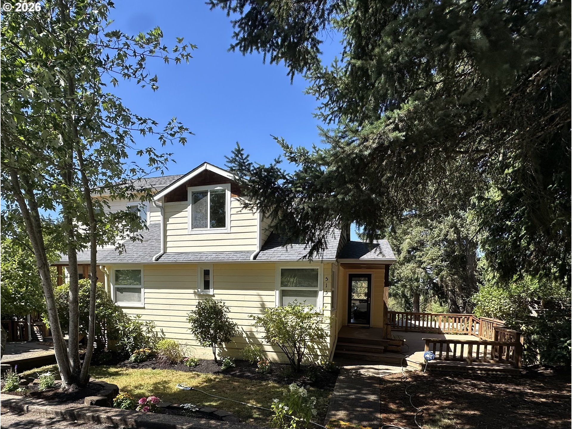 515 Fulvue Dr Property Photo 36