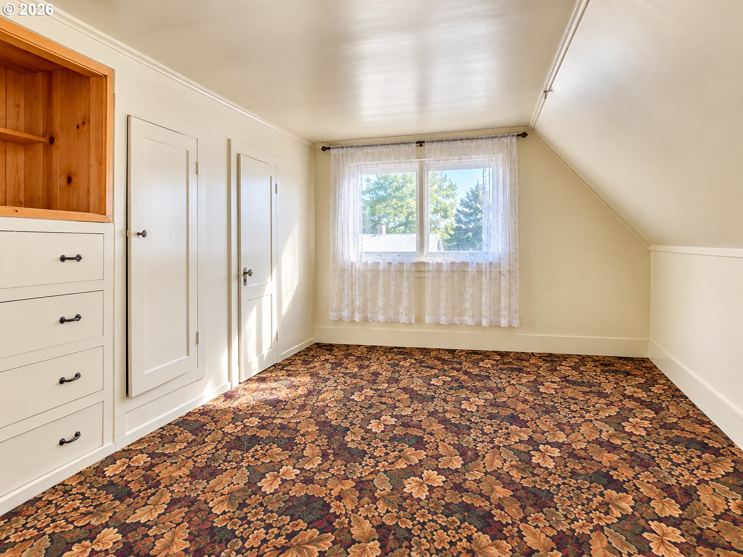 1613 2nd St Property Photo 6
