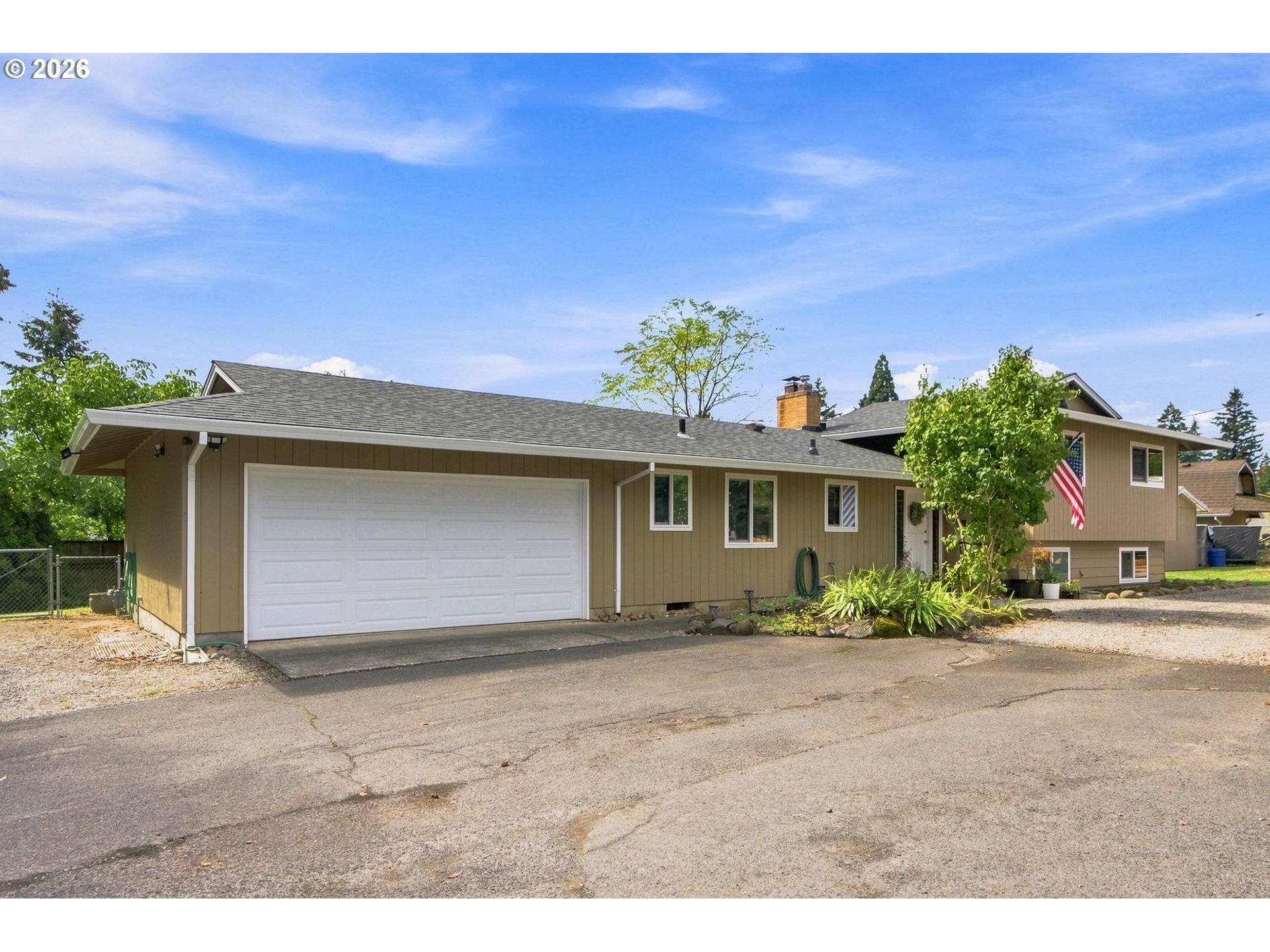 2223 SE 139TH AVE #A Property Photo 1