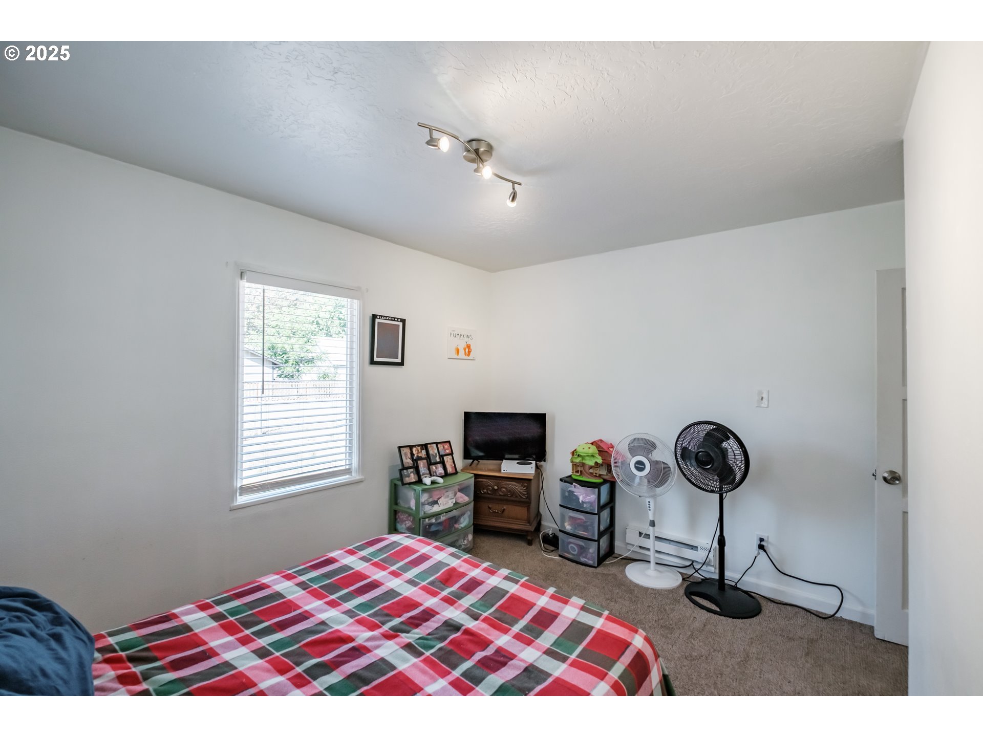 820 Rosemont Ave Property Photo 18