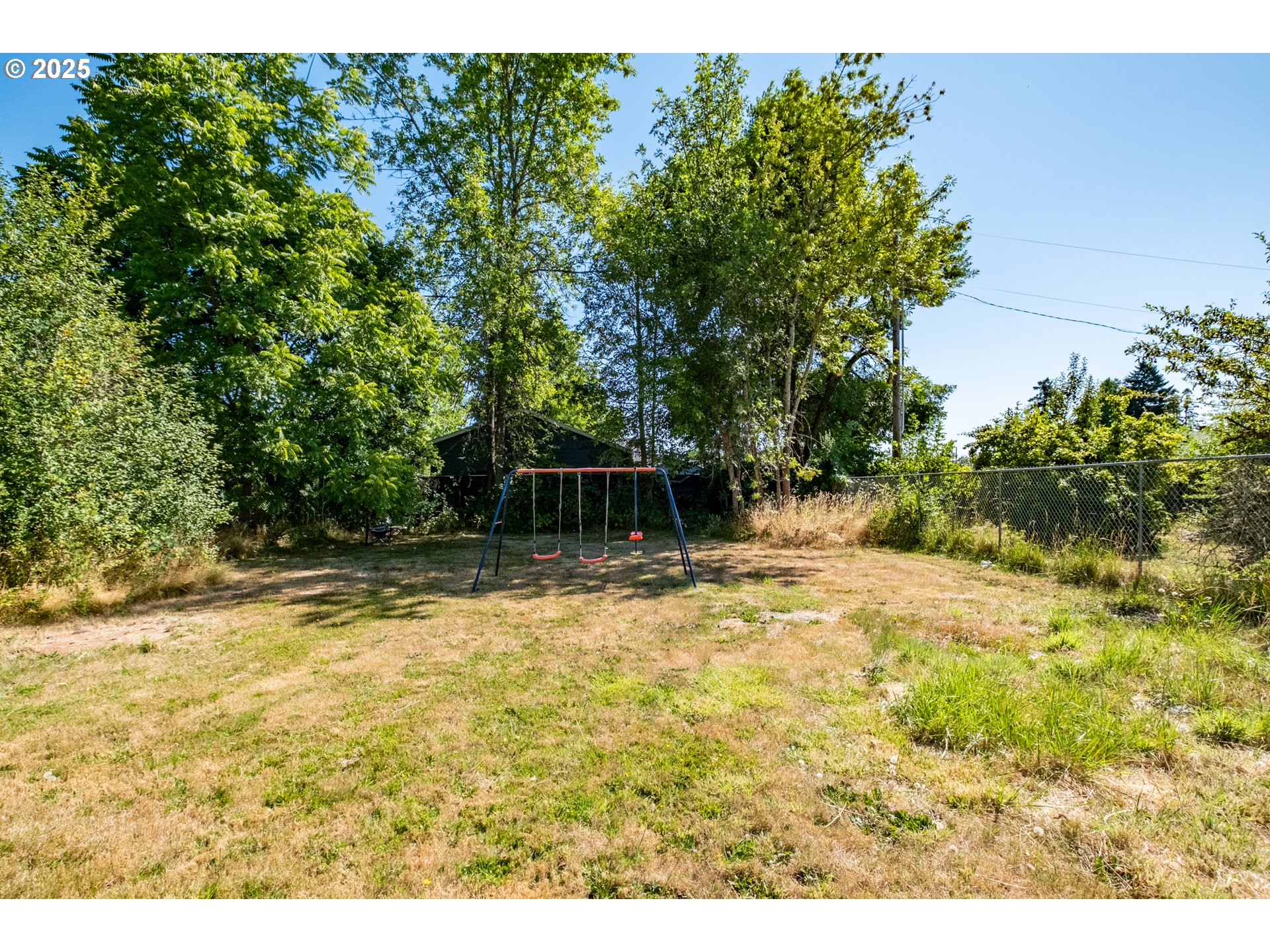 820 Rosemont Ave Property Photo 24