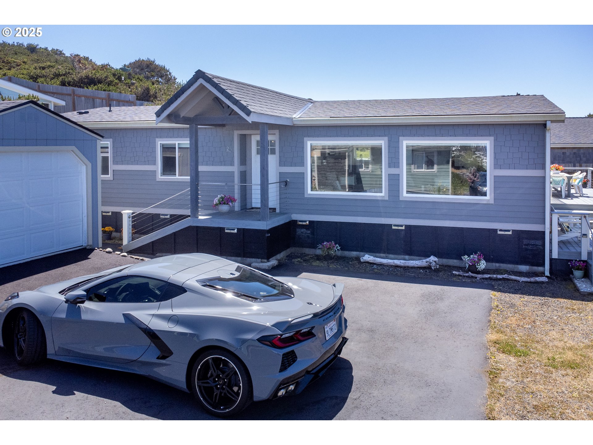 4875 N Highway 101 Property Photo 4