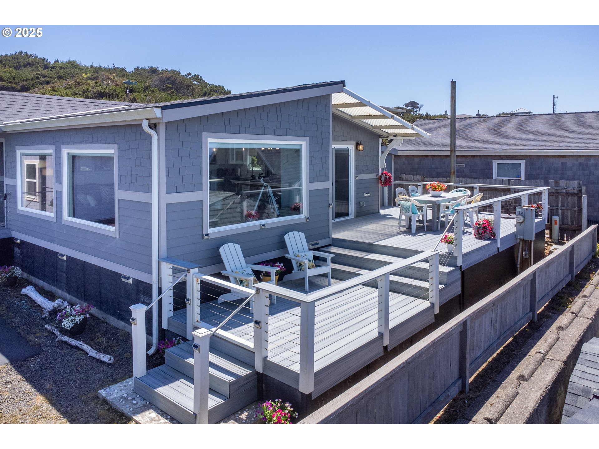 4875 N Highway 101 Property Photo 5