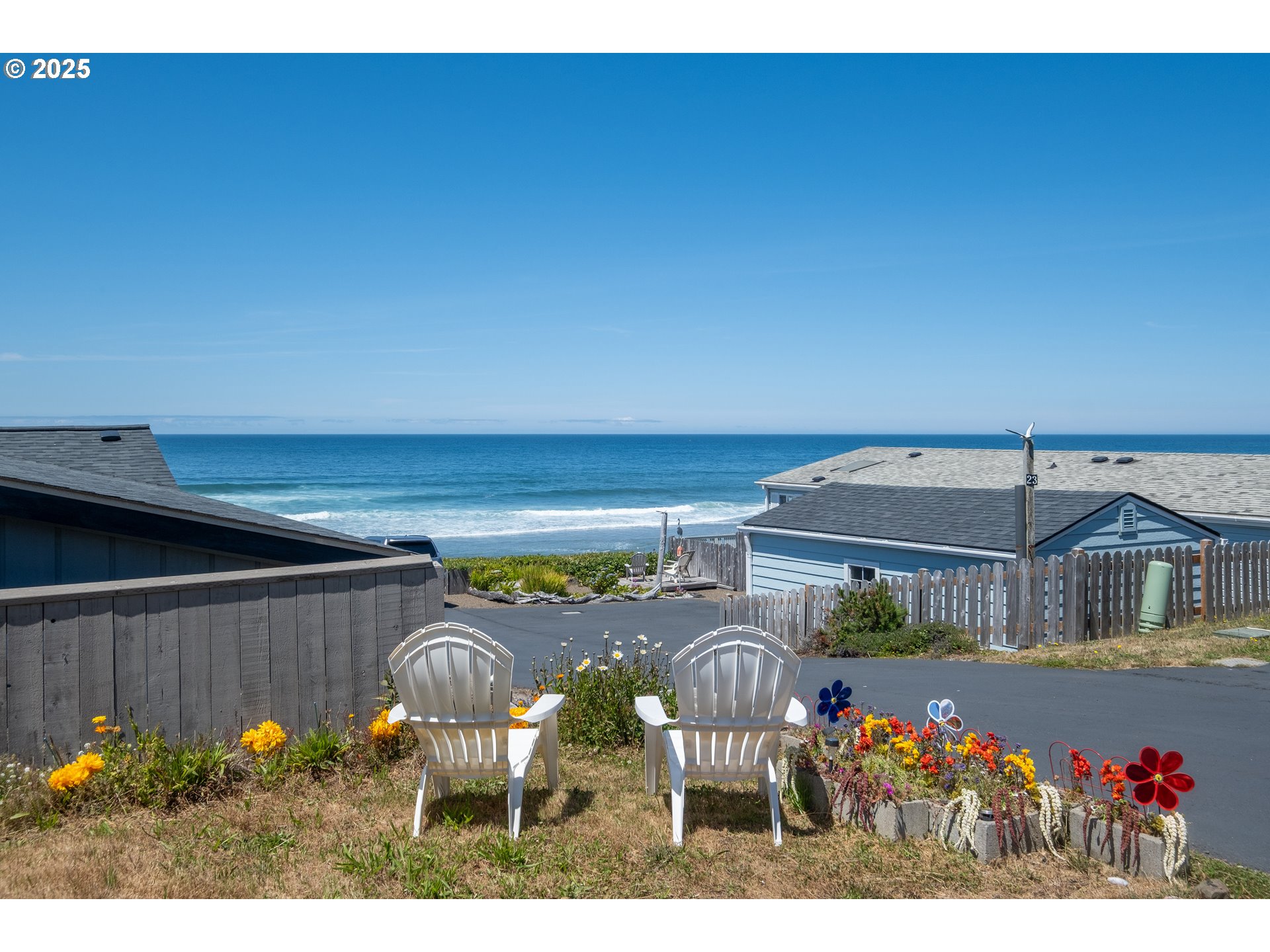 4875 N Highway 101 Property Photo 6
