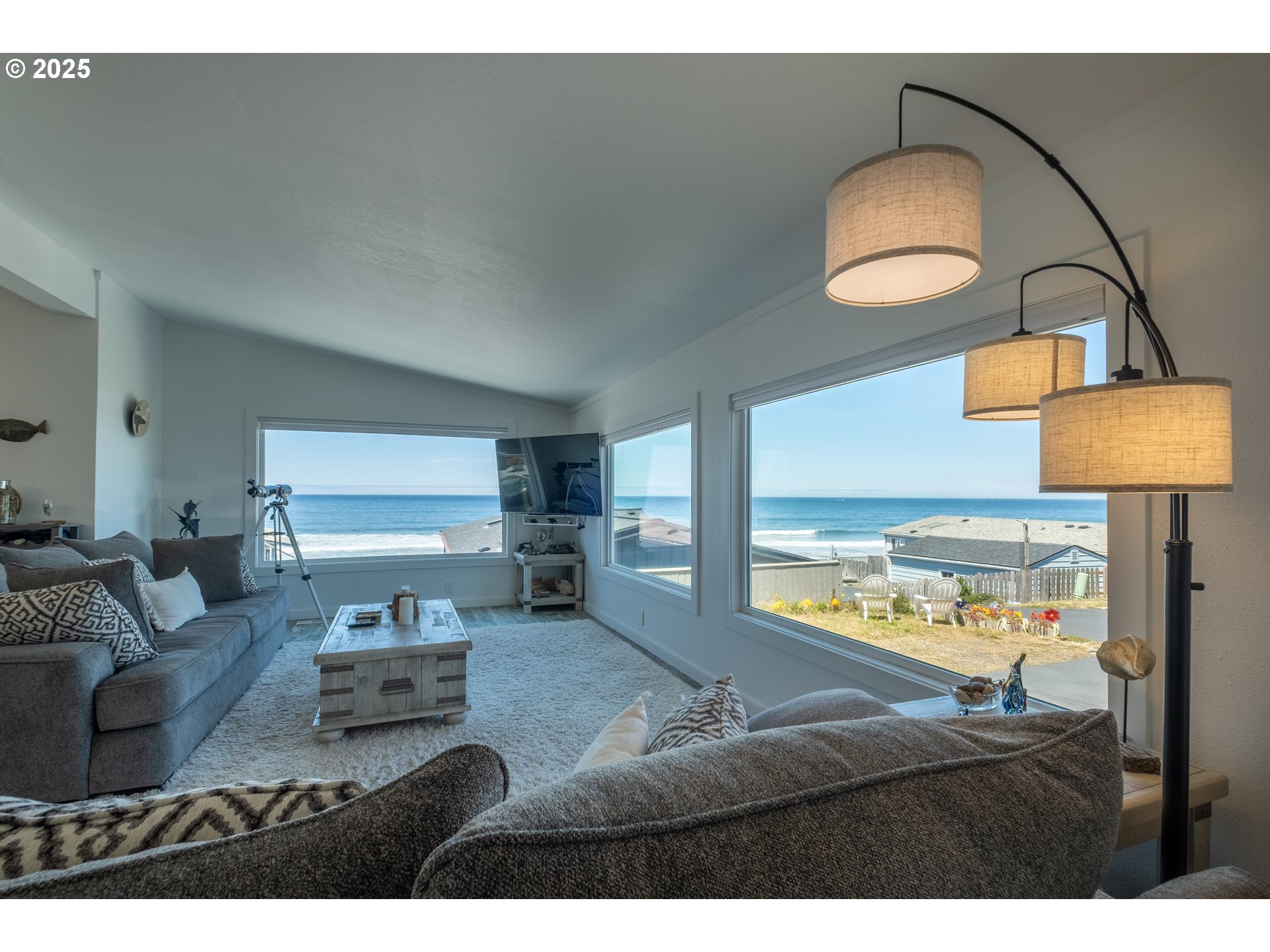 4875 N Highway 101 Property Photo 15