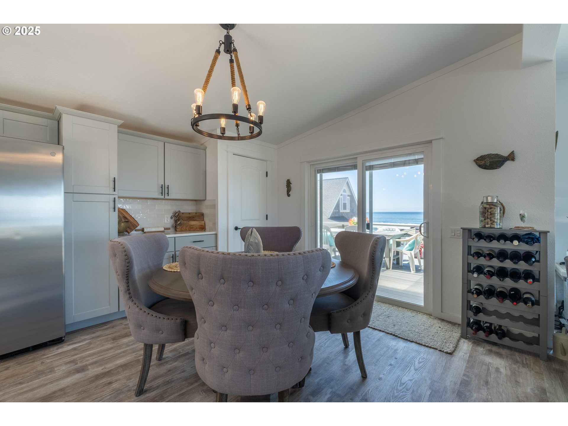 4875 N Highway 101 Property Photo 19