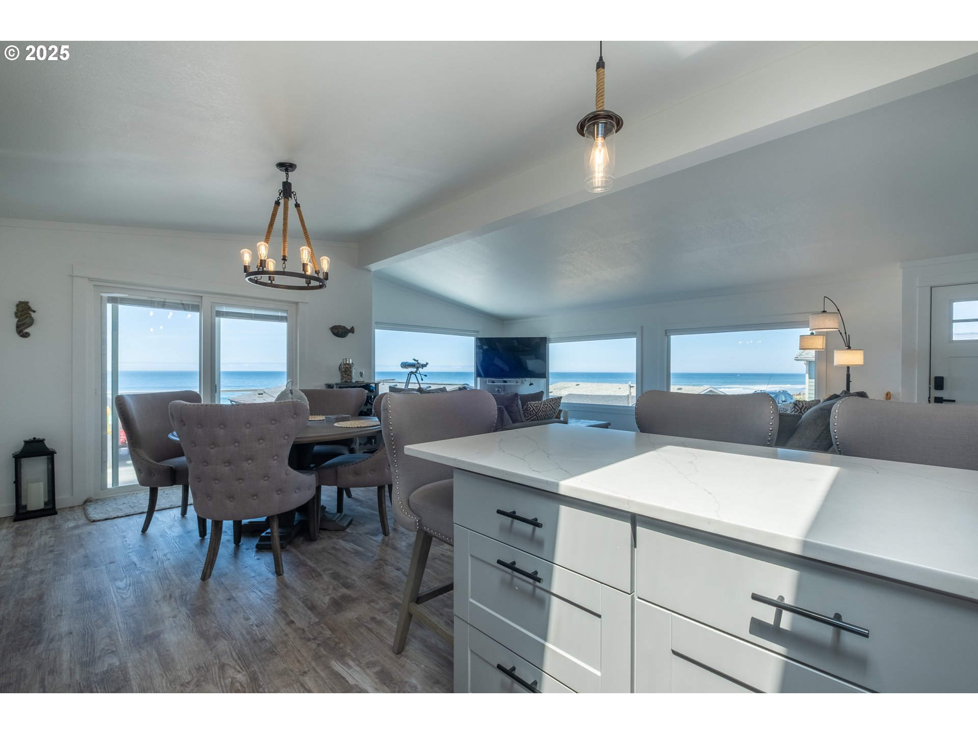 4875 N Highway 101 Property Photo 22