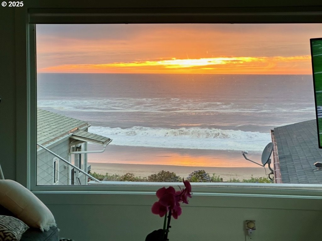 4875 N Highway 101 Property Photo 29