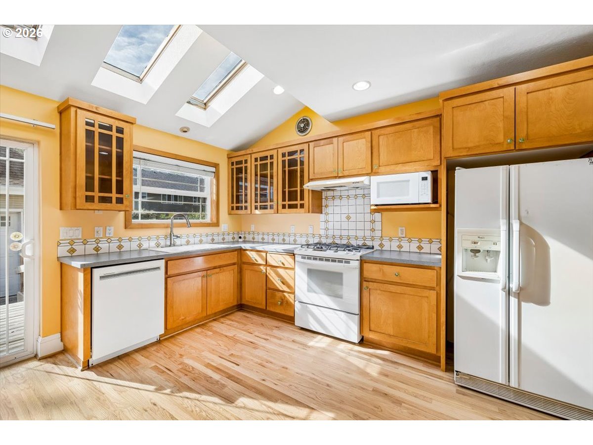 944 Se Sherrett St Property Photo 13