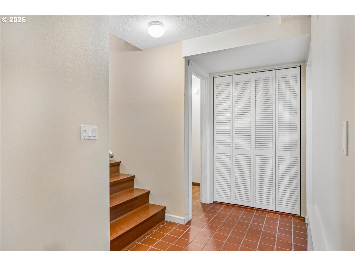 944 Se Sherrett St Property Photo 27