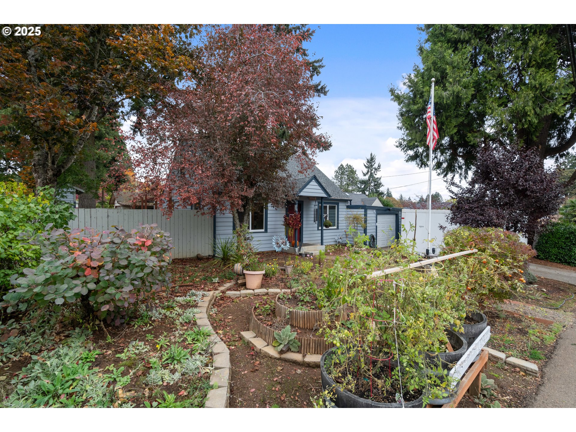 585 Madrona Ave S Property Photo 1