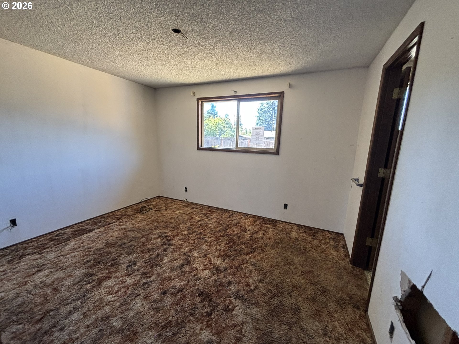 1164 Elizabeth St Property Photo 3