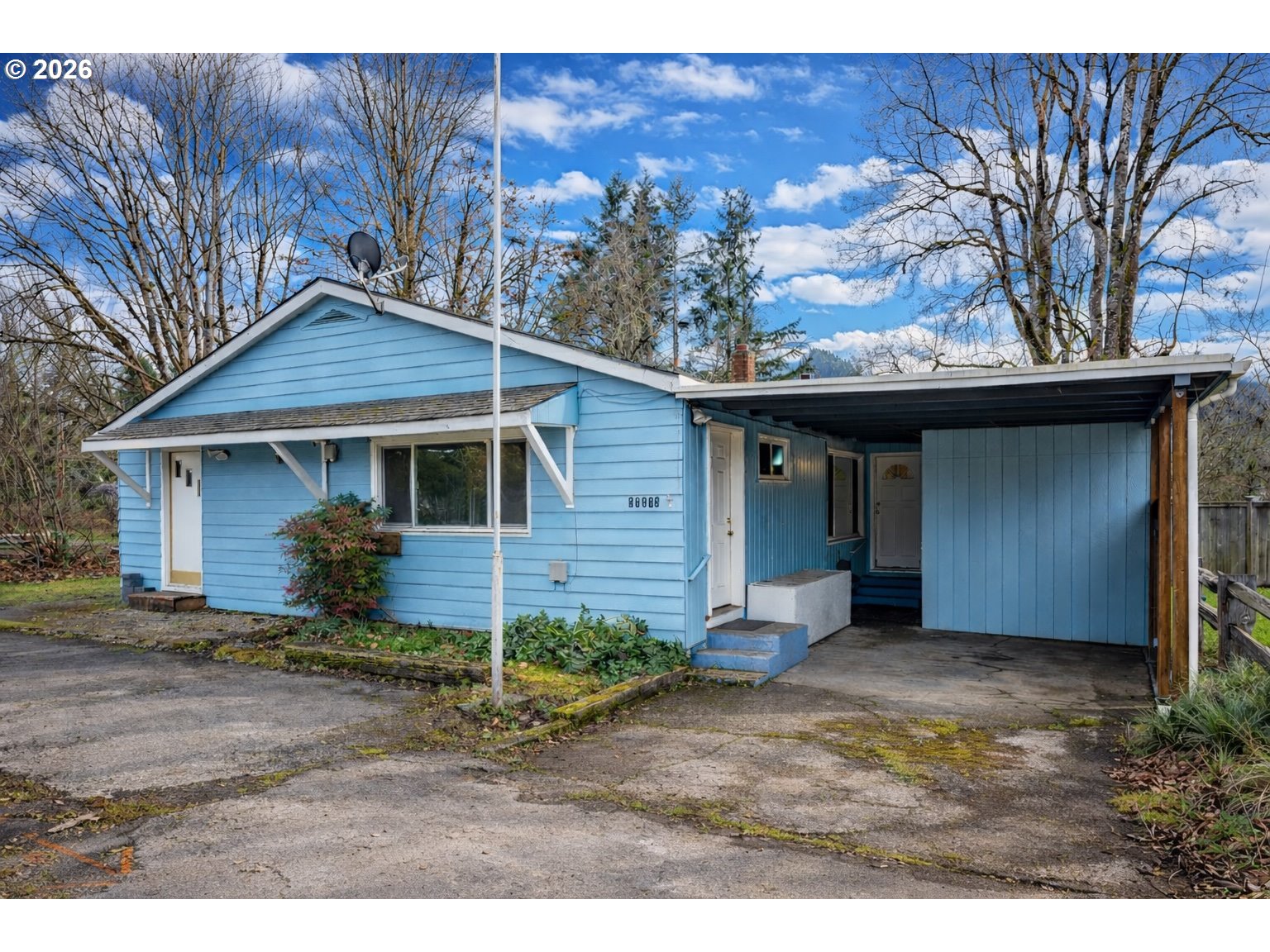 92133 Marcola Rd Property Photo 1