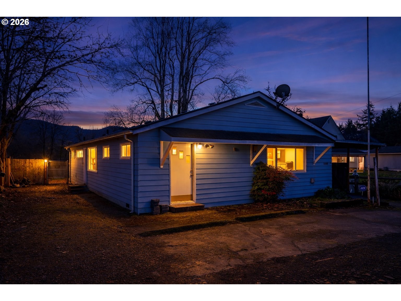 92133 Marcola Rd Property Photo 2