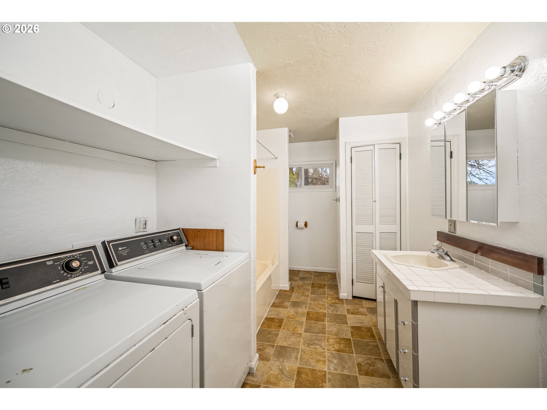 92133 Marcola Rd Property Photo 11