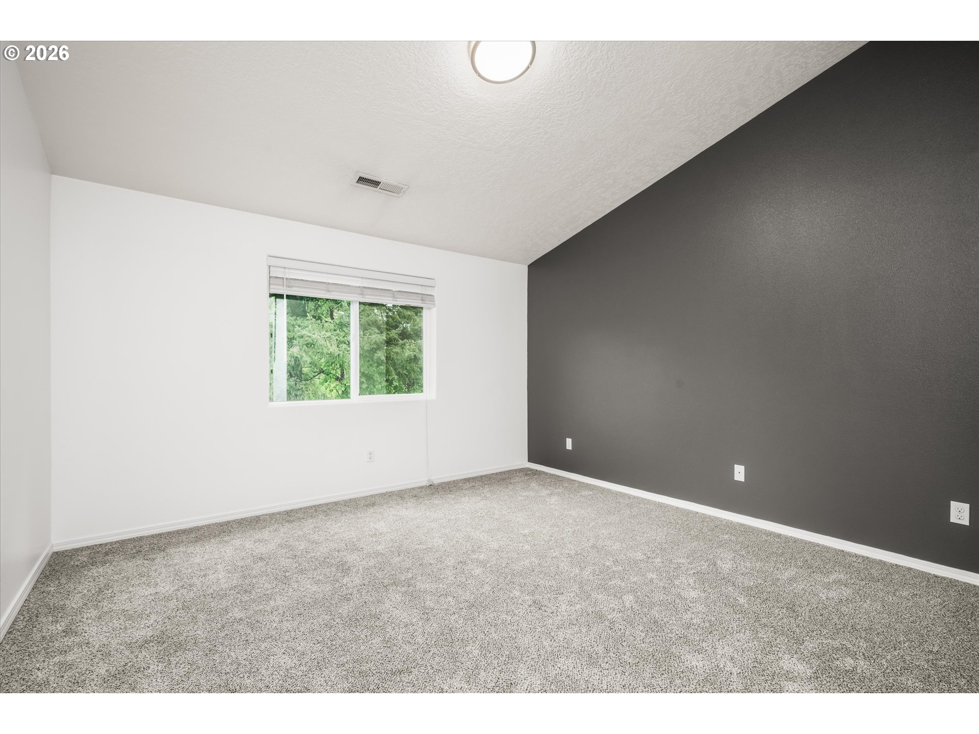 553 S 48th Pl Property Photo 11