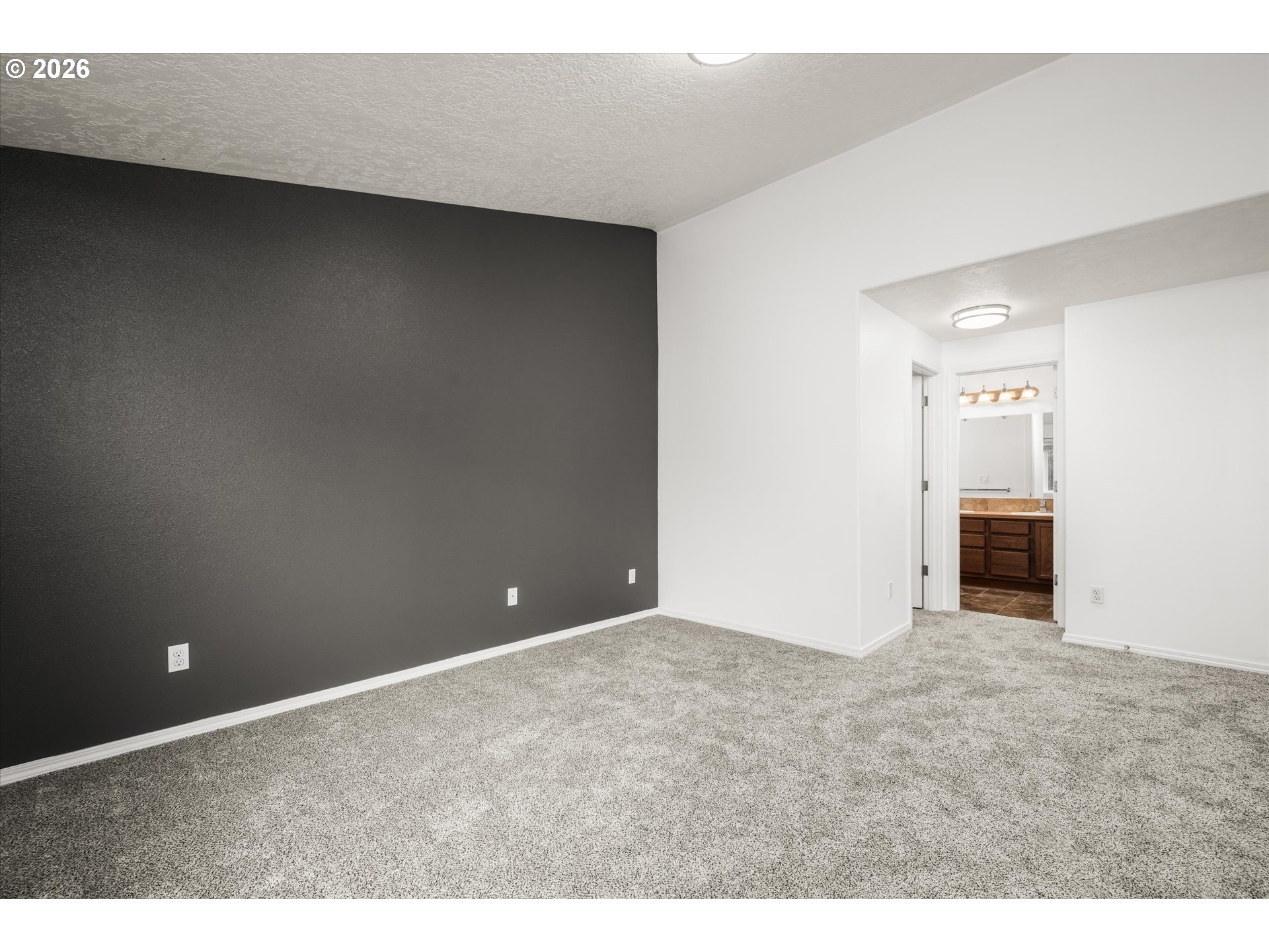 553 S 48th Pl Property Photo 12