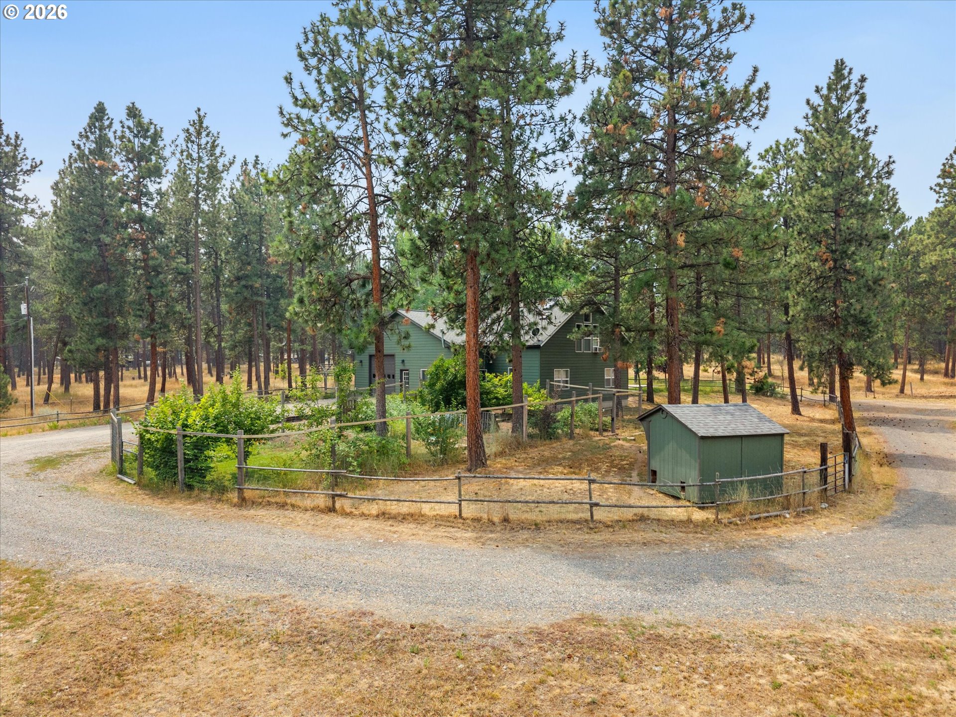 15365 Pine Creek Ln Property Photo 5