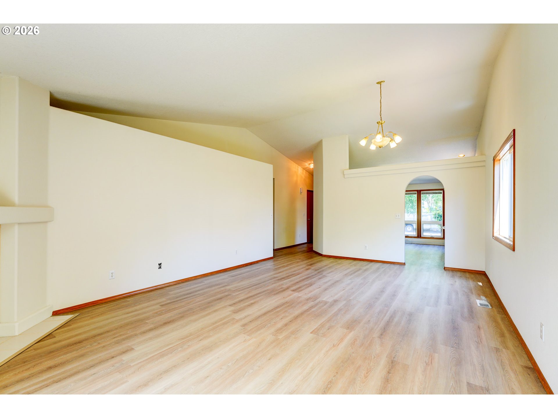 17440 Sw Stark St Property Photo 11