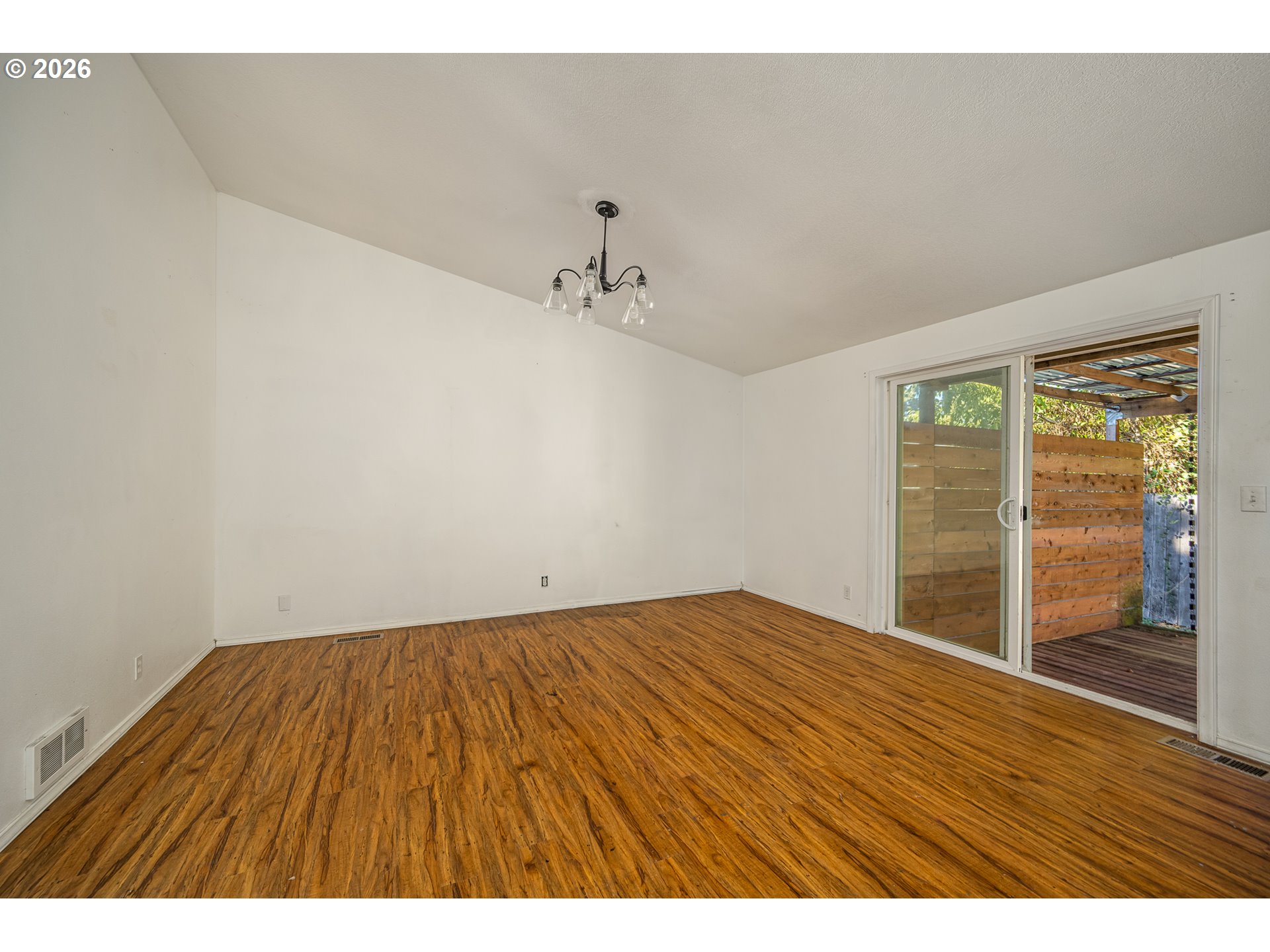 408 W Bishop Way Property Photo 10